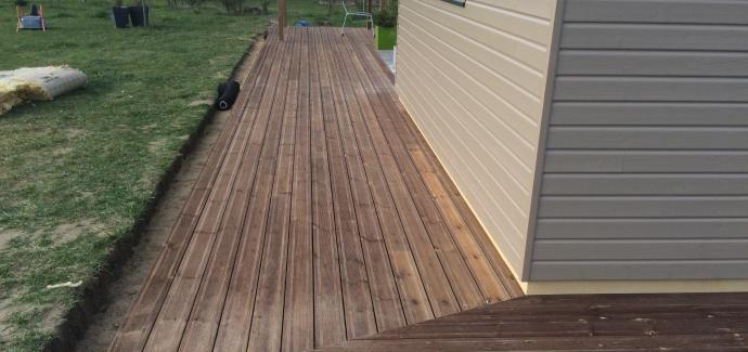 Terrasse poser sur lambourde et plots réglable